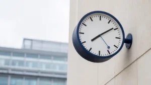 Redaktionelles Motiv zu sparplanausführung beim neobroker mit Fokus auf kurszeitpunkt und handelsplatz