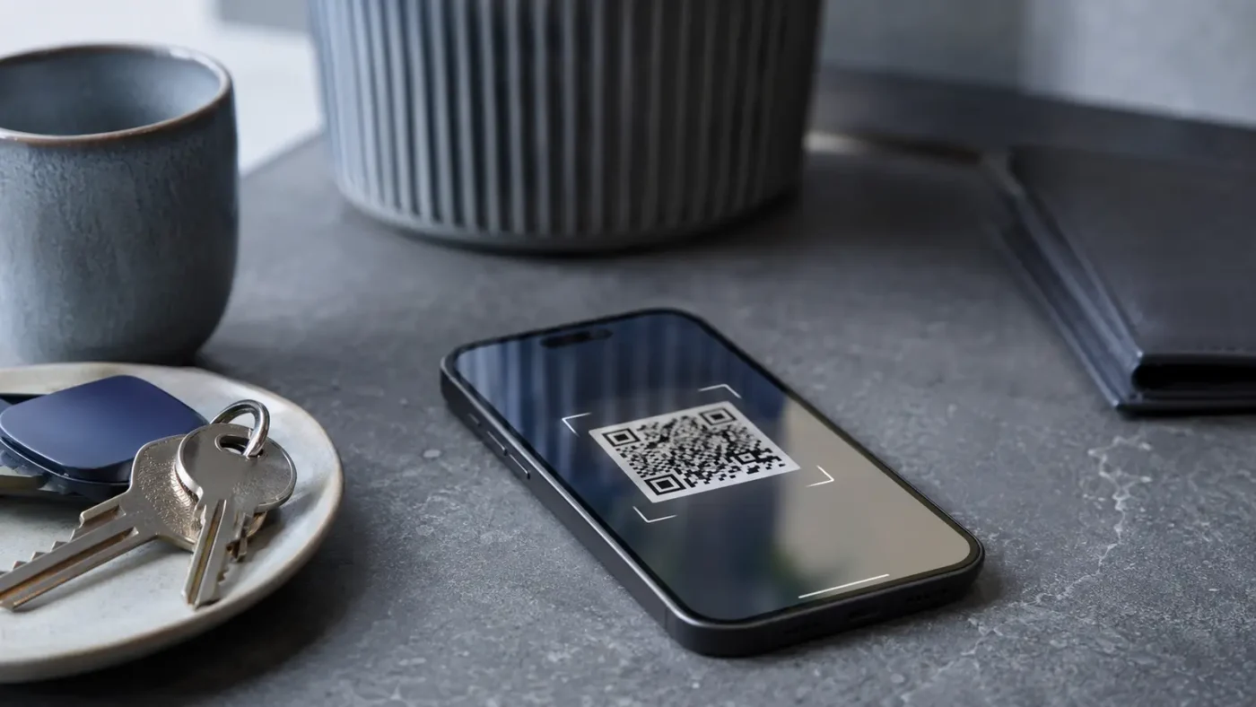 Redaktionelles Motiv zu qr-code-zahlung sicher nutzen mit Fokus auf empfänger vor freigabe prüfen
